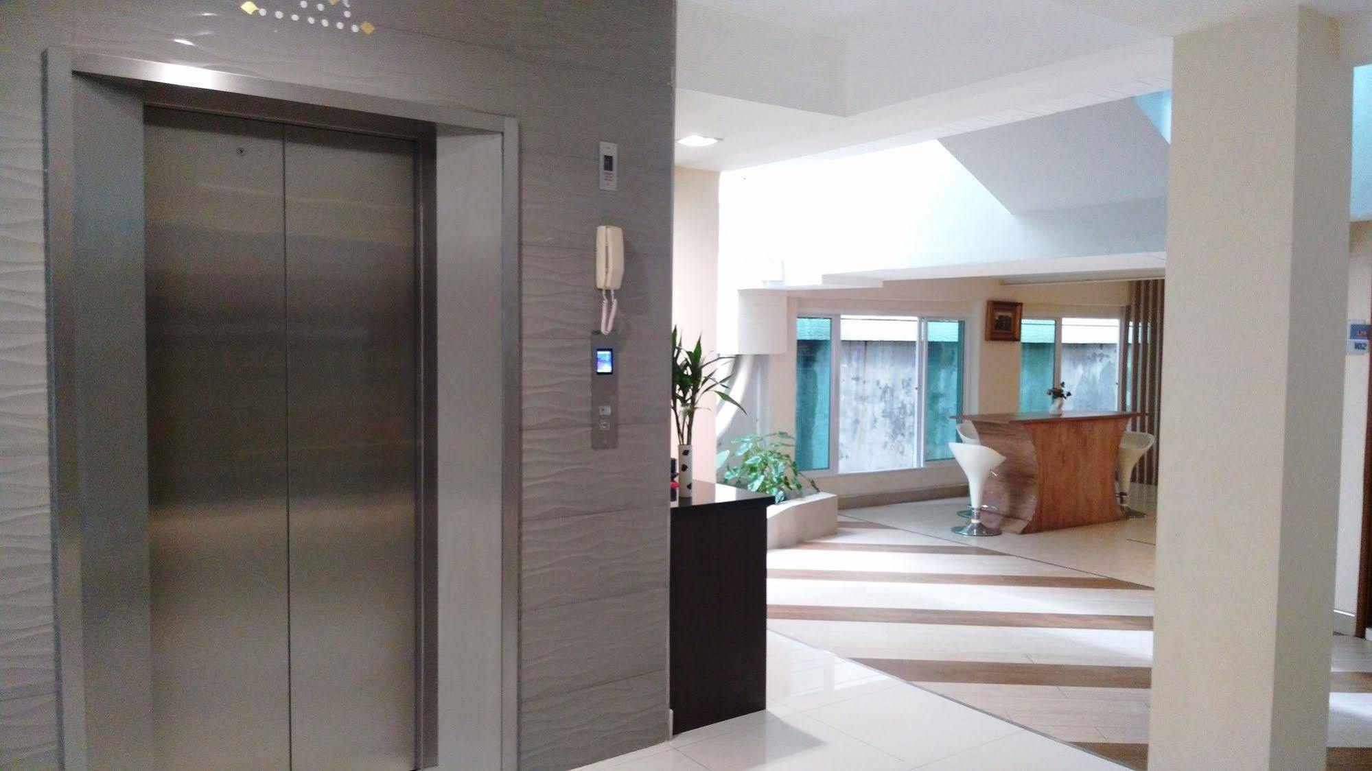 Ur 22 Residence Bangkok Luaran gambar